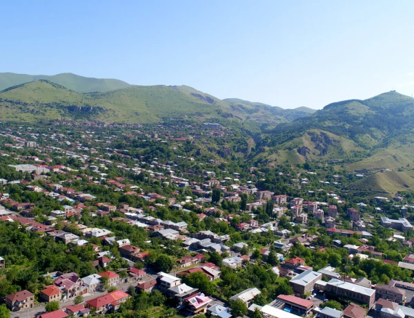 Отель Горис