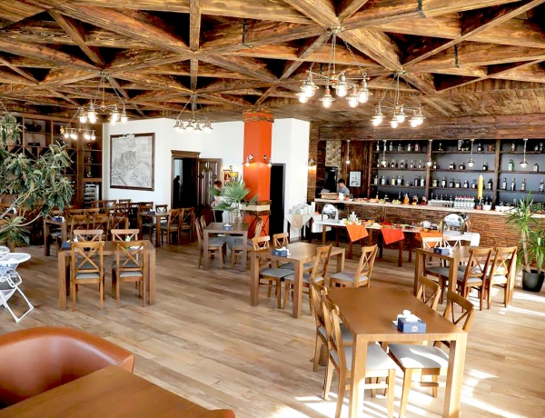 Отель Амберд