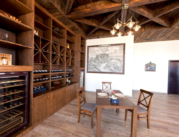 Отель Амберд