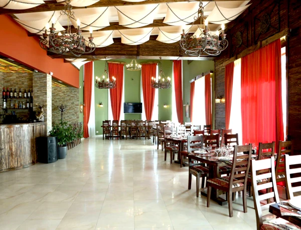 Отель Амберд