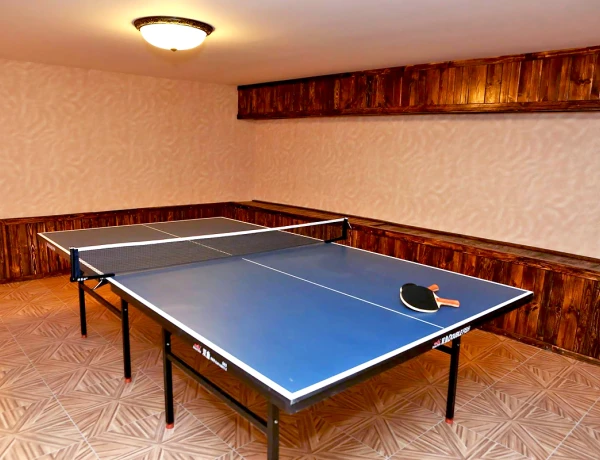 Отель Амберд