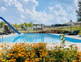 Noy Land Resort