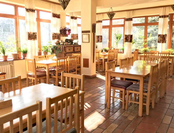 Отель Мирав