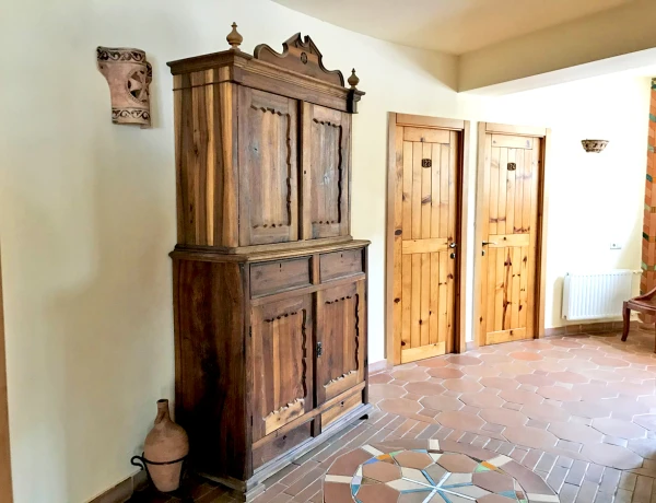 Отель Мирав