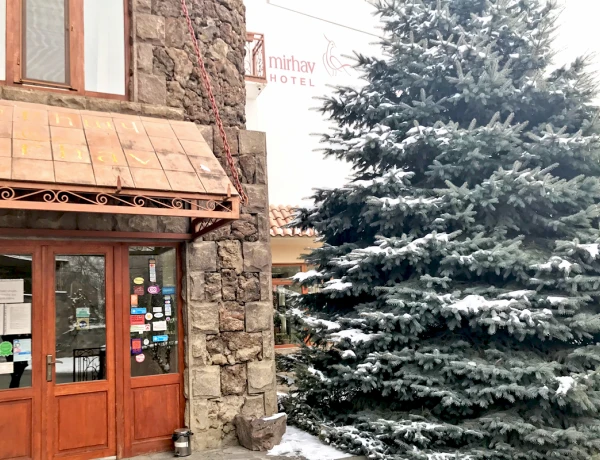 Отель Мирав