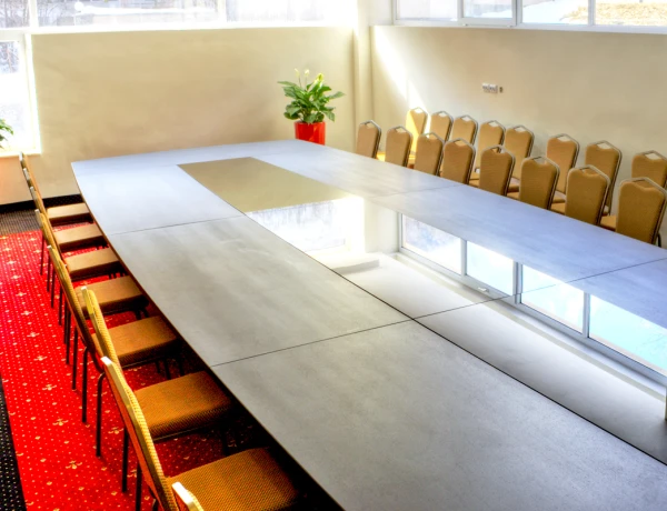 Отель Цахкаовит