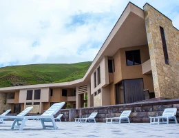 Sevan Up Inn hotel