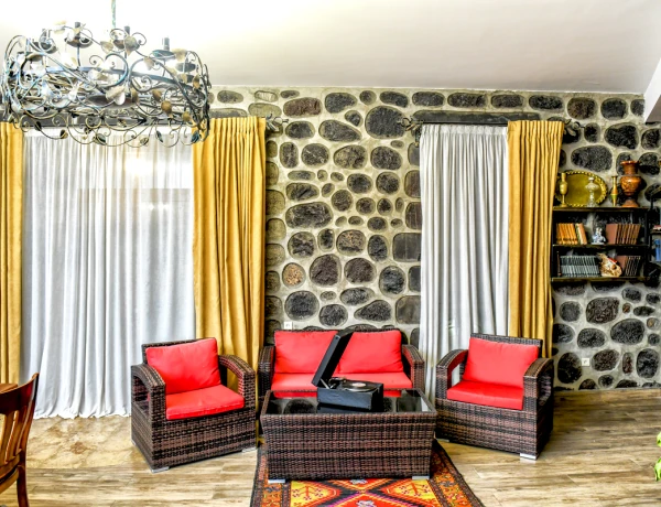 Отель Хореаи Дзор