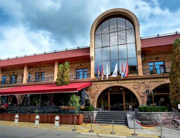 Keciaris Hotel and Resort