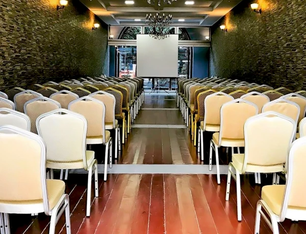 Hôtel Plaza Viktoria