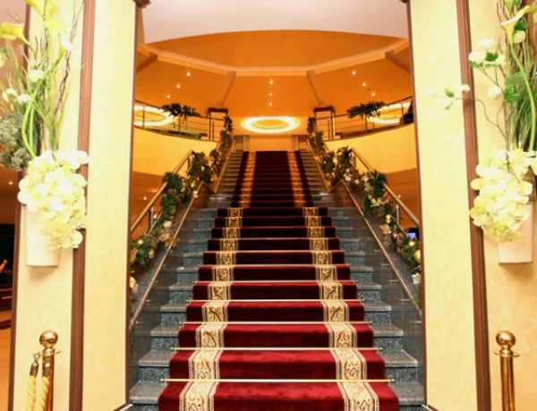 Multi Rest House Resort