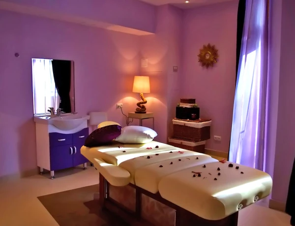 Multi Rest House Resort