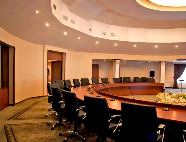 Multi Rest House Resort