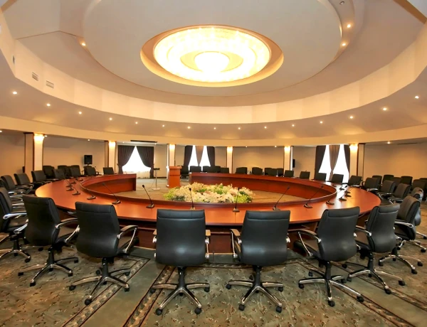 Multi Rest House Resort