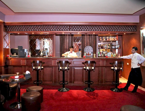 Multi Rest House Resort