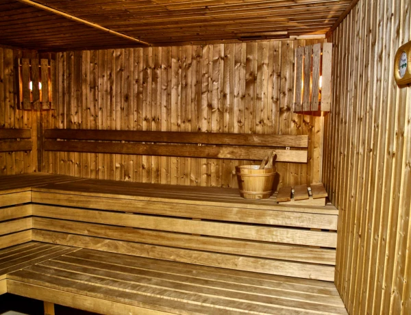 Multi Rest House Resort