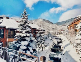 Teghenis Resort
