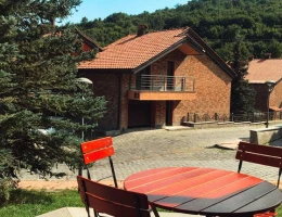 Teghenis Resort