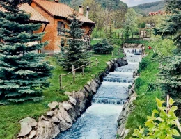 Teghenis Resort