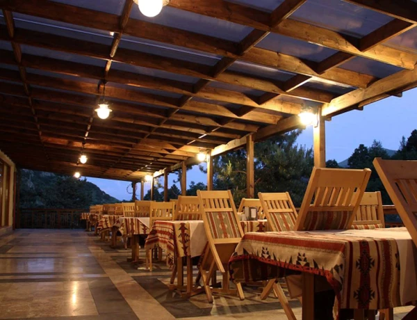 Arthurs Aghveran Resort