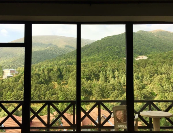 Arthurs Aghveran Resort