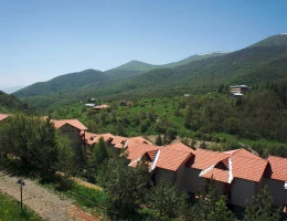 Arthurs Aghveran Resort