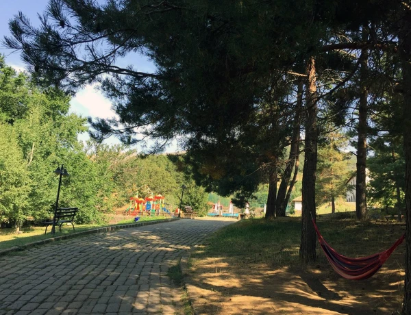 Arthurs Aghveran Resort