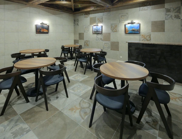 Отель Амберд