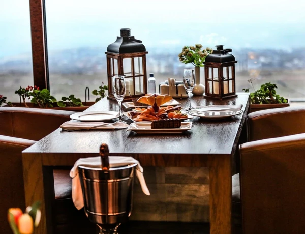 Отель Амберд