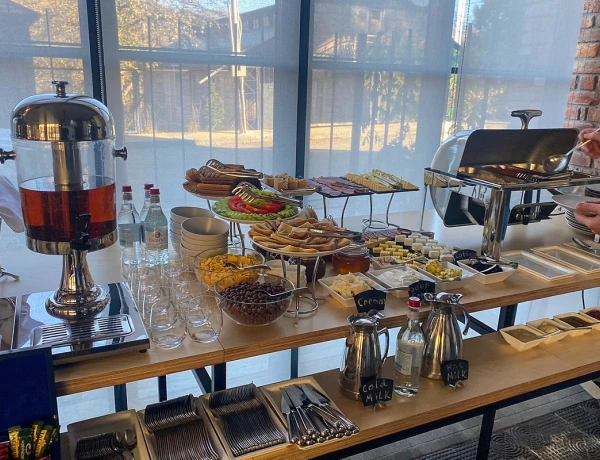 Hotel Dilidschani Tun