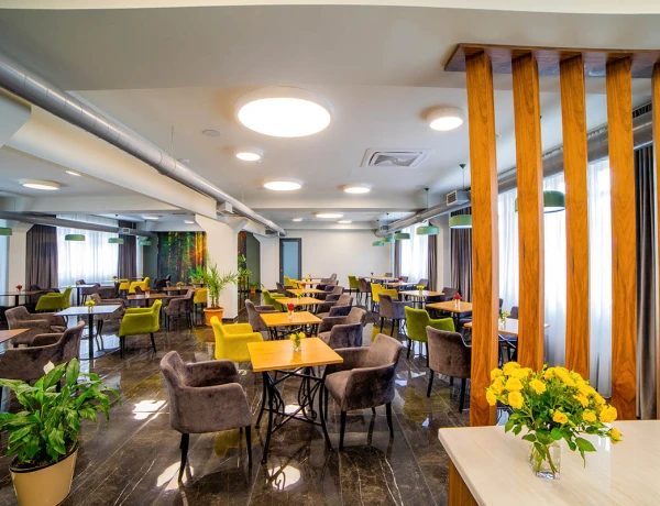 Hotel Median | City Center Yereván