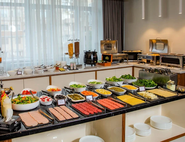 Hotel Median | City Center Yereván