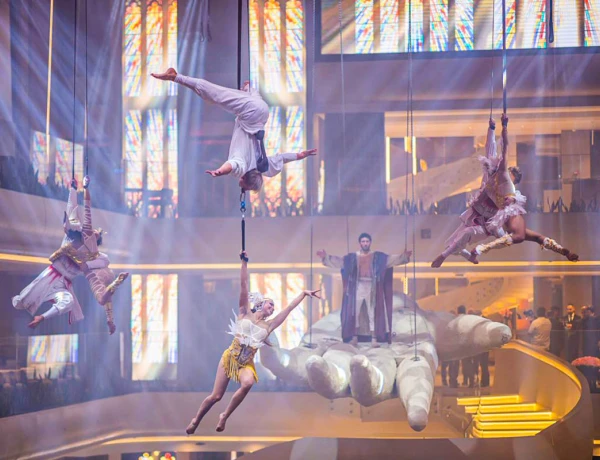 Hôtel Seven Visions, The Dvin