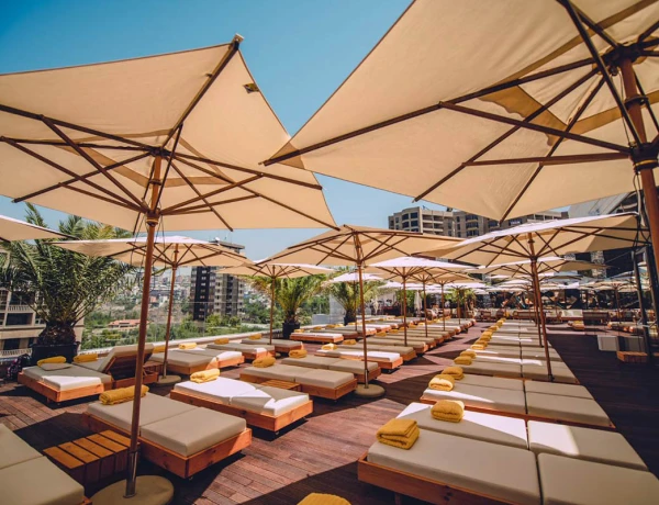 Hôtel Seven Visions, The Dvin