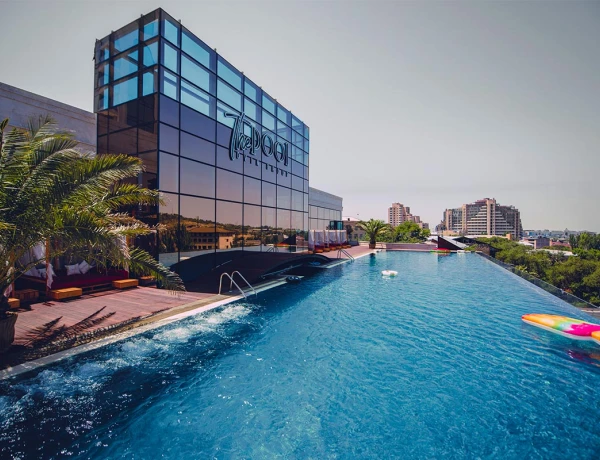 Hôtel Seven Visions, The Dvin