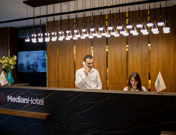 Hotel Median | City Center Yereván