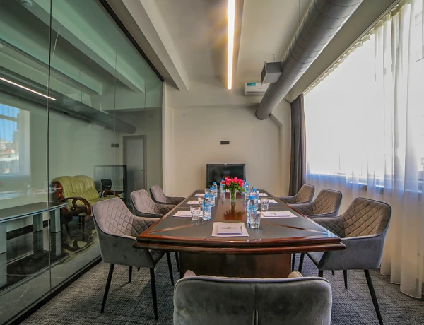 Hotel Median | City Center Yereván