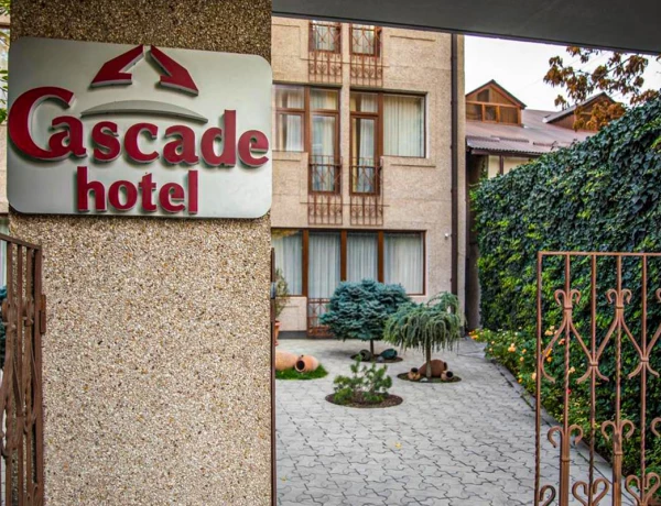 Cascade hotel