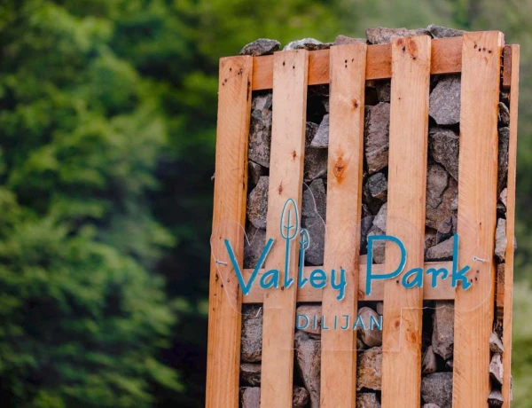 Valley Park Dilidschan