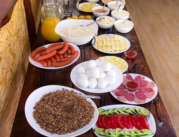 Kompozitor Hotel Dilidschan