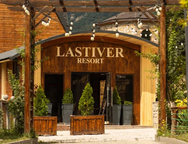 Lastiver Resort