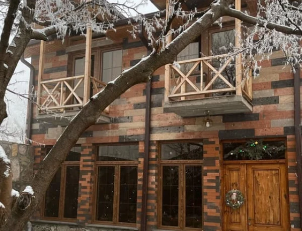 Berkri Gastro Yard and Guesthouse