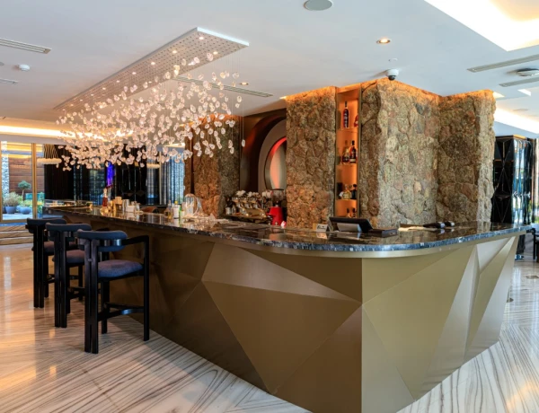 Seven Visions Hotel, The Dvin