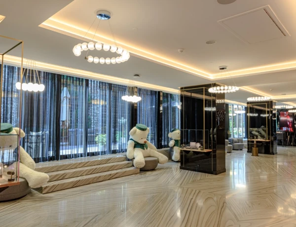 Seven Visions Hotel, The Dvin