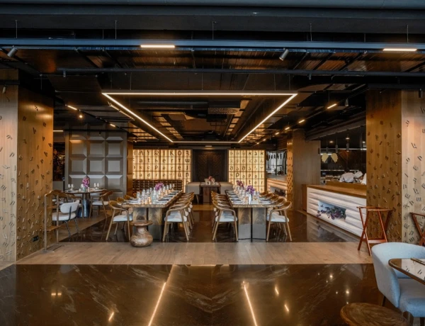 Seven Visions Hotel, The Dvin