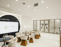 Seven Visions Hotel, The Dvin