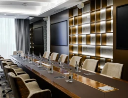 Seven Visions Hotel, The Dvin
