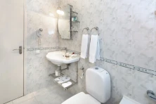 Hotel Ani Plaza
