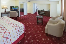 Hotel Ani Plaza