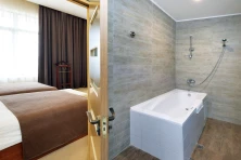 Hotel Ani Plaza
